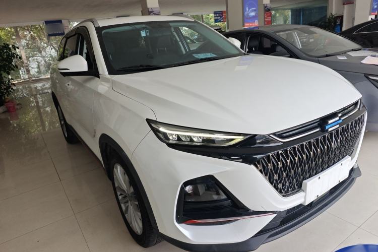 Used CHANGAN OSHAN X7 PLUS 2022 1.5T Blue Whale Edition Automatic Prestige Version Front Right 45 Deg