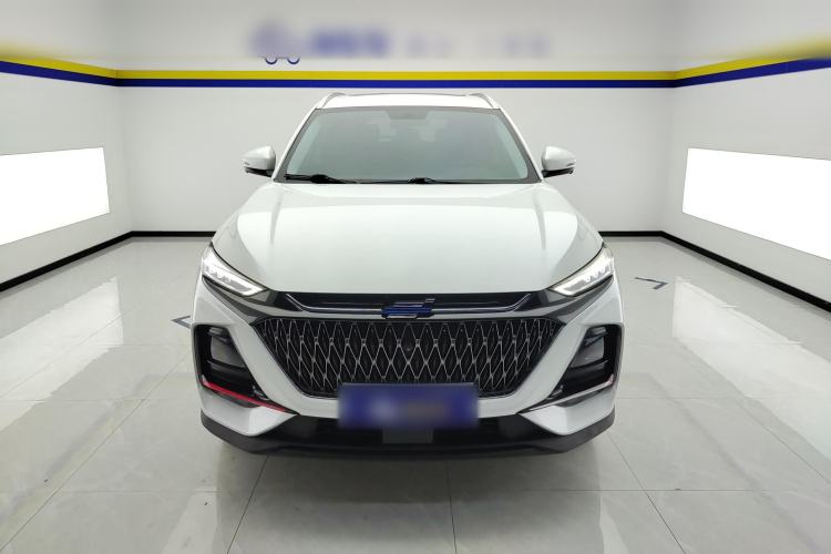 Used CHANGAN OSHAN X7 PLUS 2022 1.5T Blue Whale Edition Automatic Prestige Version Front