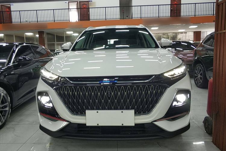 Used CHANGAN OSHAN X7 PLUS 2022 1.5T Blue Whale Edition Automatic Prestige Version Front