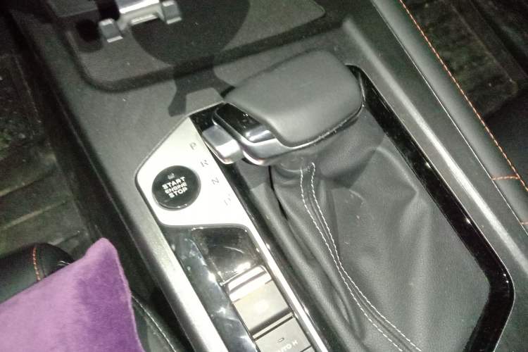 Used CHANGAN OSHAN X7 PLUS 2022 1.5T Blue Whale Edition Automatic Luxury Trim Gear Lever
