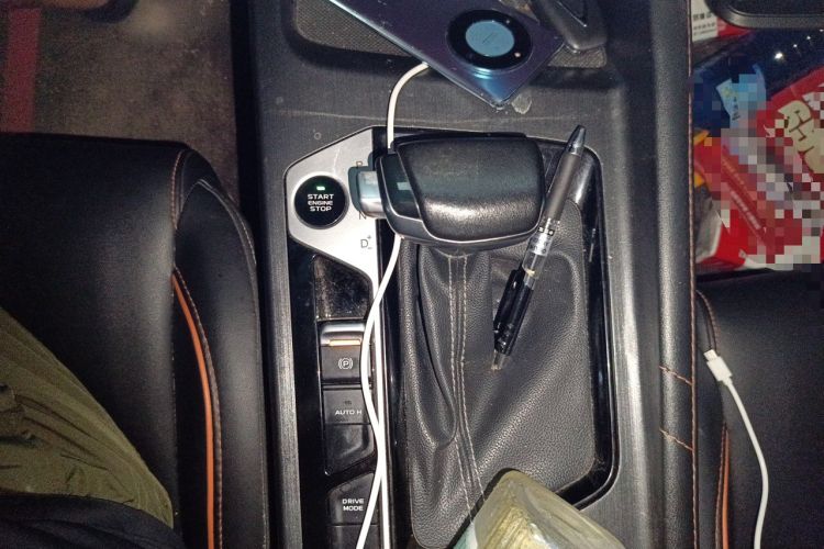 Used CHANGAN OSHAN X7 PLUS 2022 1.5T Blue Whale Edition Automatic Prestige Version Gear Lever