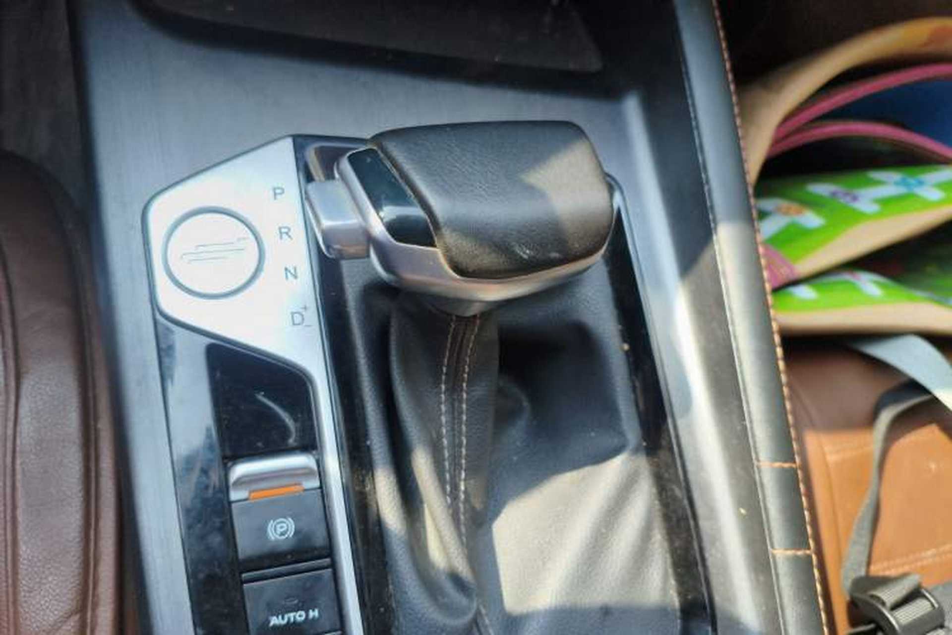 Used CHANGAN OSHAN X7 PLUS 2022 1.5T Blue Whale Edition Automatic Luxury Version Gear Lever