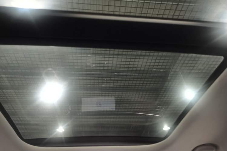 Used CHANGAN OSHAN X7 PLUS 2022 1.5T Blue Whale Edition Automatic Prestige Version Headliner