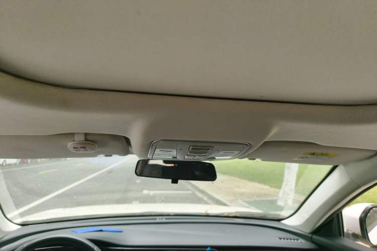 Used CHANGAN OSHAN X7 PLUS 2022 1.5T Blue Whale Edition Automatic Prestige Version Headliner