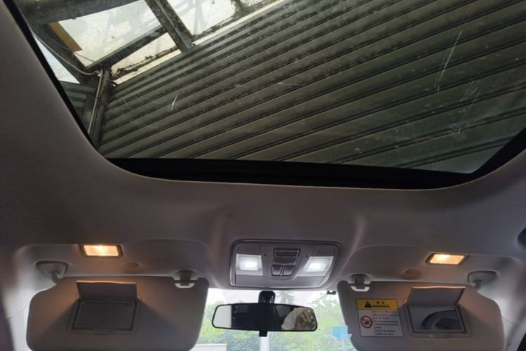 Used CHANGAN OSHAN X7 PLUS 2022 1.5T Blue Whale Edition Automatic ZhiZun Model Headliner
