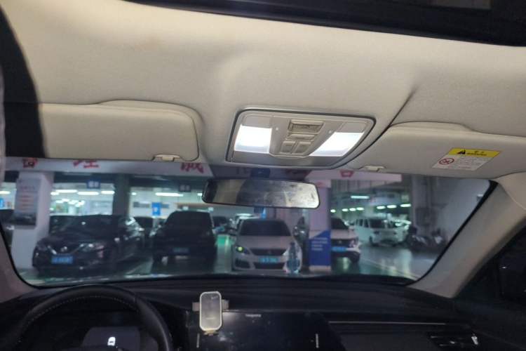 Used CHANGAN OSHAN X7 PLUS 2022 1.5T Blue Whale Edition Automatic Prestige Version Headliner