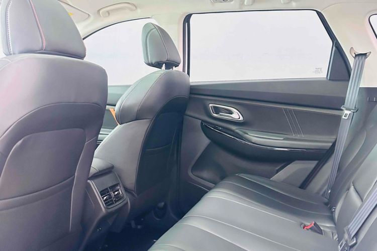 Used CHANGAN OSHAN X7 PLUS 2022 1.5T Blue Whale Edition Automatic Luxury Trim Headliner