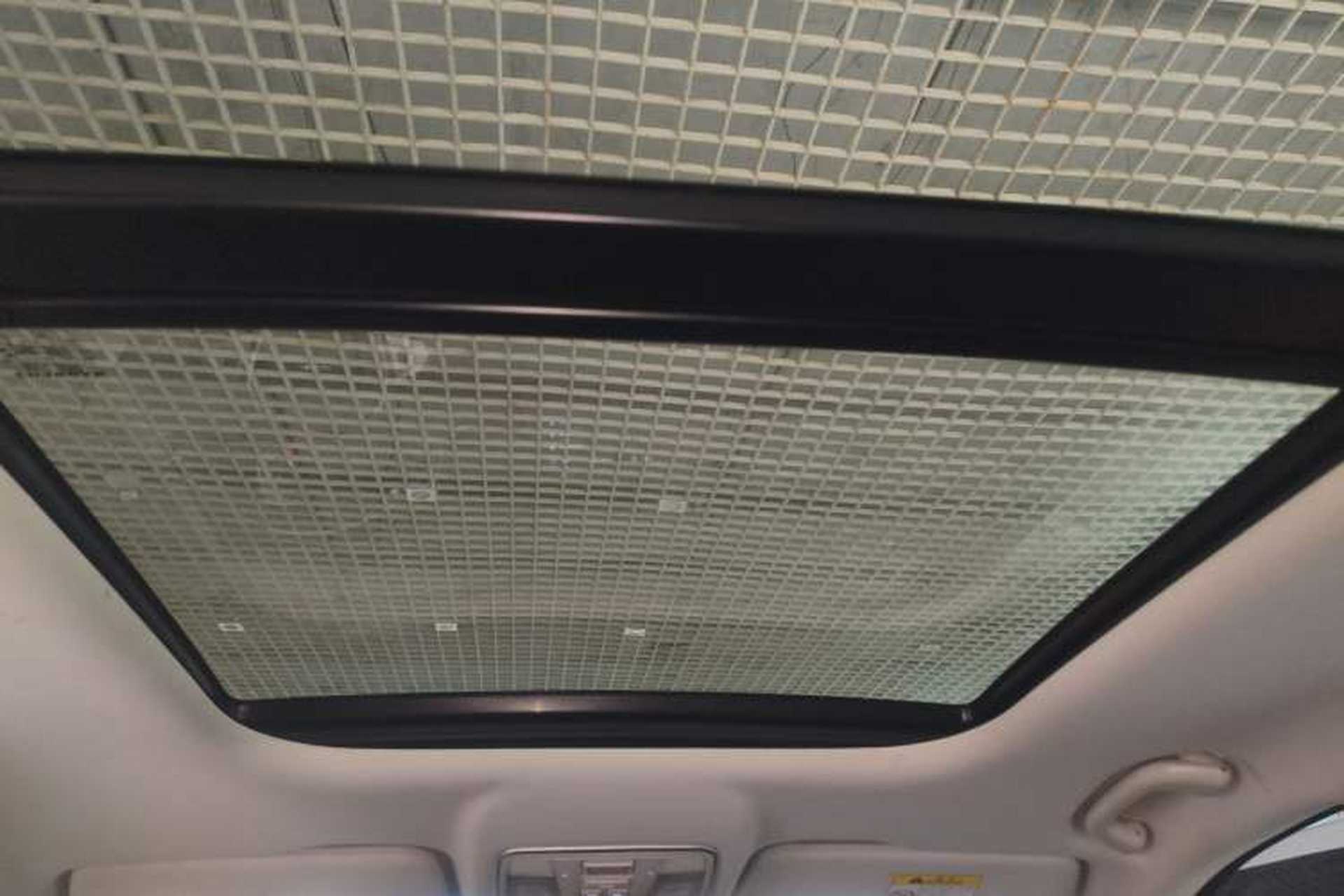 Used CHANGAN OSHAN X7 PLUS 2022 1.5T Blue Whale Edition Automatic Prestige 7-Seater Headliner