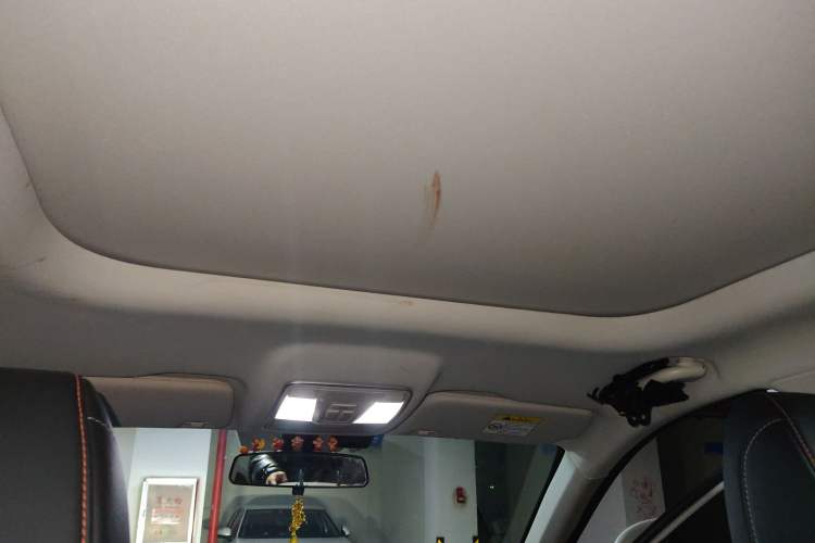 Used CHANGAN OSHAN X7 PLUS 2022 1.5T Blue Whale Edition Automatic Luxury Trim Headliner