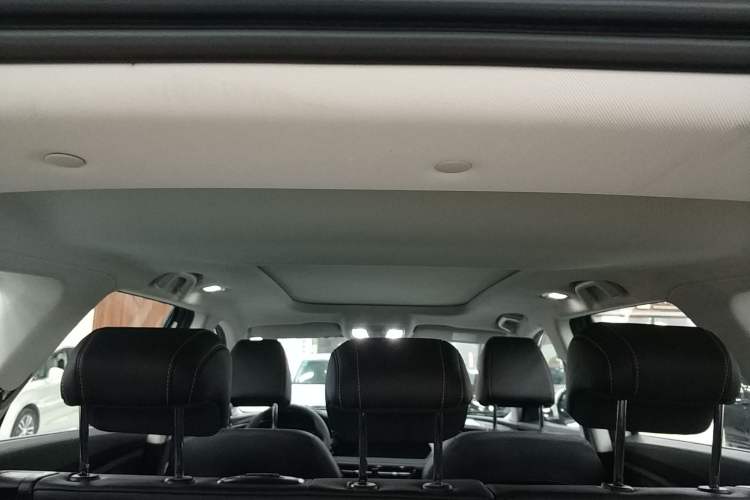 Used CHANGAN OSHAN X7 PLUS 2022 1.5T Blue Whale Edition Automatic Prestige Version Headliner