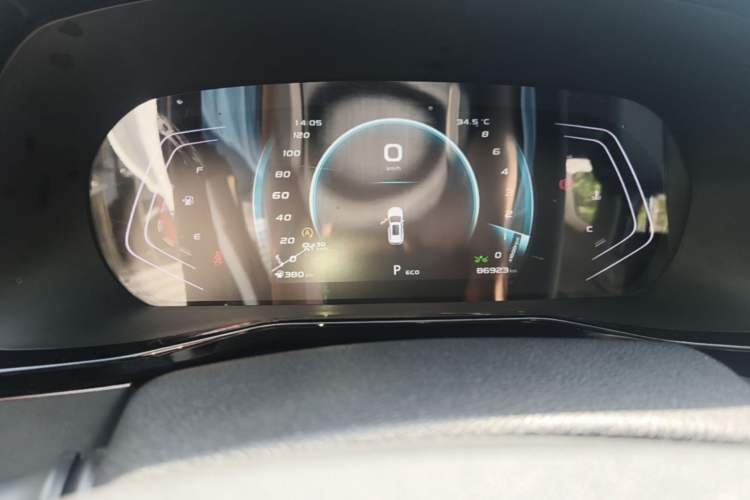 Used CHANGAN OSHAN X7 PLUS 2022 1.5T Blue Whale Edition Automatic ZhiZun Model Instrument Cluster