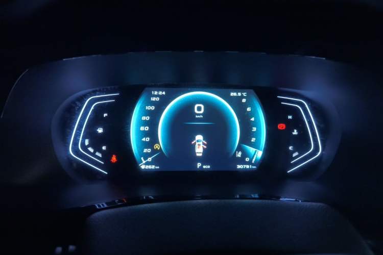 Used CHANGAN OSHAN X7 PLUS 2022 1.5T Blue Whale Edition Automatic Prestige Version Instrument Cluster