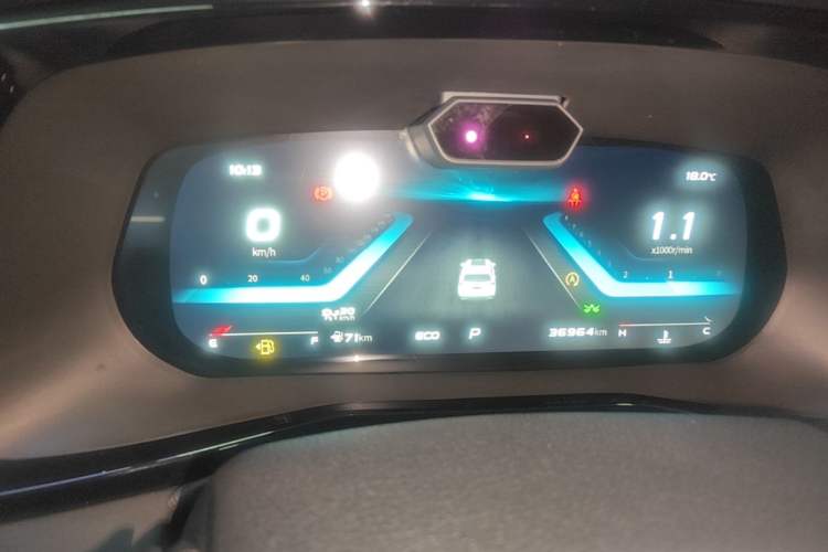 Used CHANGAN OSHAN X7 PLUS 2022 1.5T Blue Whale Edition Automatic Geeker Navigation Model Instrument Cluster