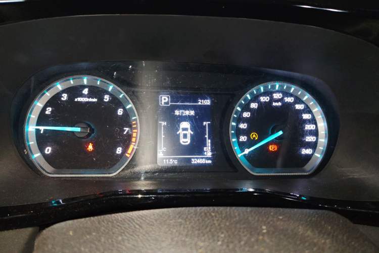 Used CHANGAN OSHAN X7 PLUS 2022 1.5T Blue Whale Edition Automatic Luxury Trim Instrument Cluster