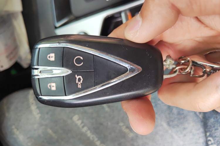 Used CHANGAN OSHAN X7 PLUS 2022 1.5T Blue Whale Edition Automatic Prestige Version Interior 1