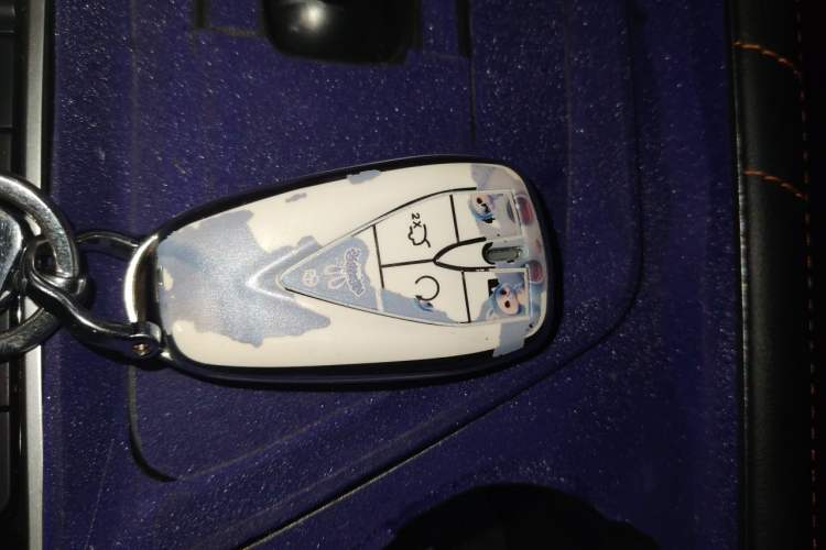 Used CHANGAN OSHAN X7 PLUS 2022 1.5T Blue Whale Edition Automatic Geeker Navigation Model Interior 1