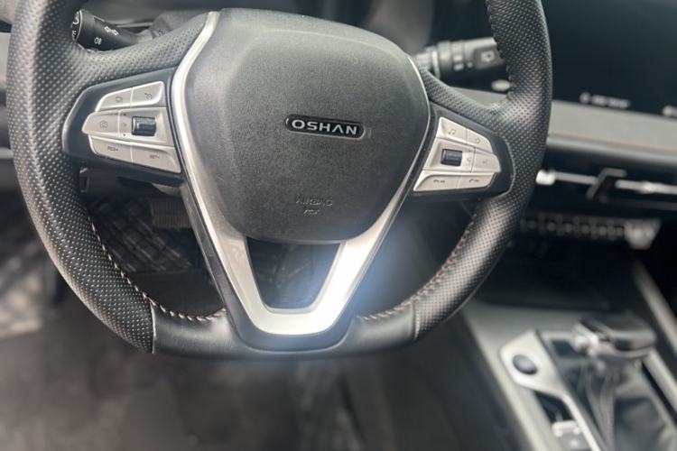 Used CHANGAN OSHAN X7 PLUS 2022 1.5T Blue Whale Edition Automatic Prestige Version Interior 13