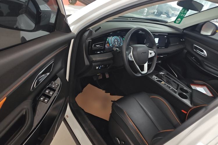 Used CHANGAN OSHAN X7 PLUS 2022 1.5T Blue Whale Edition Automatic Prestige Version Interior 3