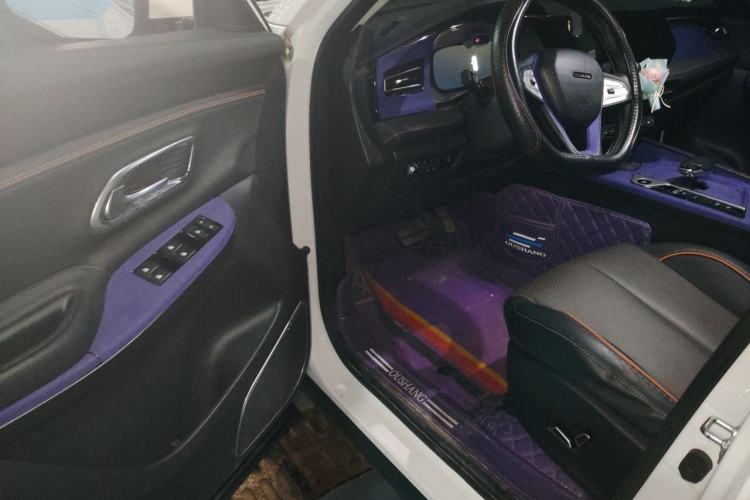 Used CHANGAN OSHAN X7 PLUS 2022 1.5T Blue Whale Edition Automatic Geeker Navigation Model Interior 3