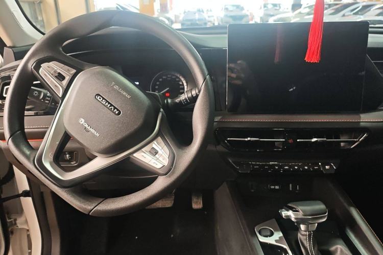 Used CHANGAN OSHAN X7 PLUS 2022 1.5T Blue Whale Edition Automatic Luxury Trim Interior 3
