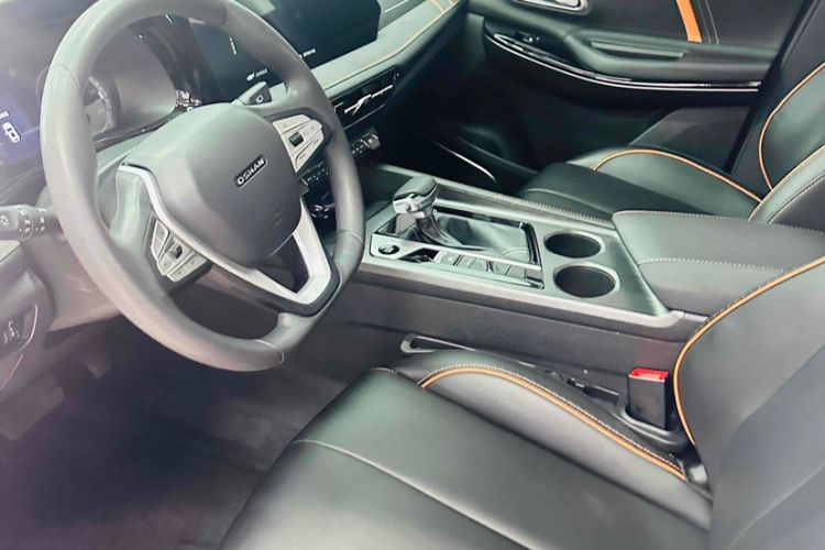Used CHANGAN OSHAN X7 PLUS 2022 1.5T Blue Whale Edition Automatic Luxury Trim Interior 4