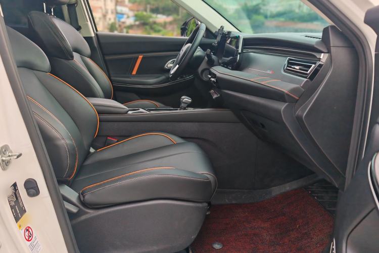 Used CHANGAN OSHAN X7 PLUS 2022 1.5T Blue Whale Edition Automatic Prestige Version Interior 7