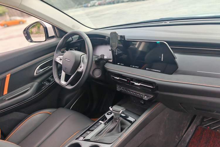 Used CHANGAN OSHAN X7 PLUS 2022 1.5T Blue Whale Edition Automatic Prestige Version Interior 8