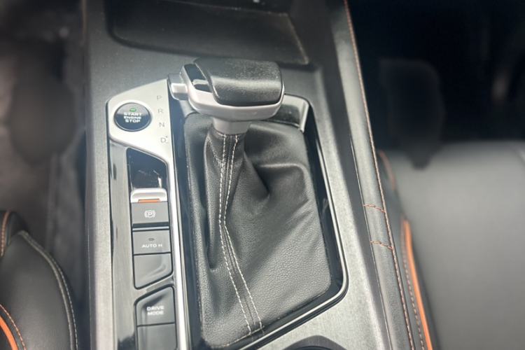 Used CHANGAN OSHAN X7 PLUS 2022 1.5T Blue Whale Edition Automatic Prestige Version Interior 8