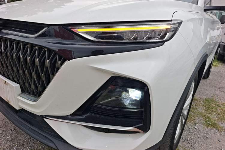 Used CHANGAN OSHAN X7 PLUS 2022 1.5T Blue Whale Edition Automatic Geeker Flagship Model Left Front Headlight