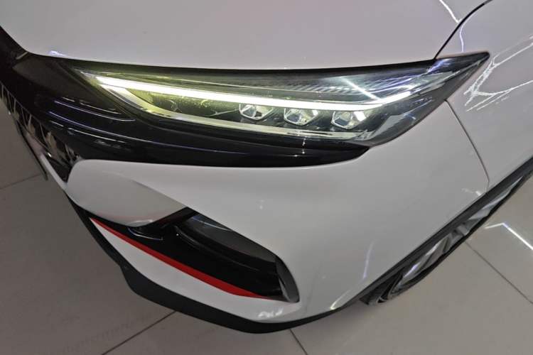 Used CHANGAN OSHAN X7 PLUS 2022 1.5T Blue Whale Edition Automatic Geeker Navigation Model Left Front Headlight