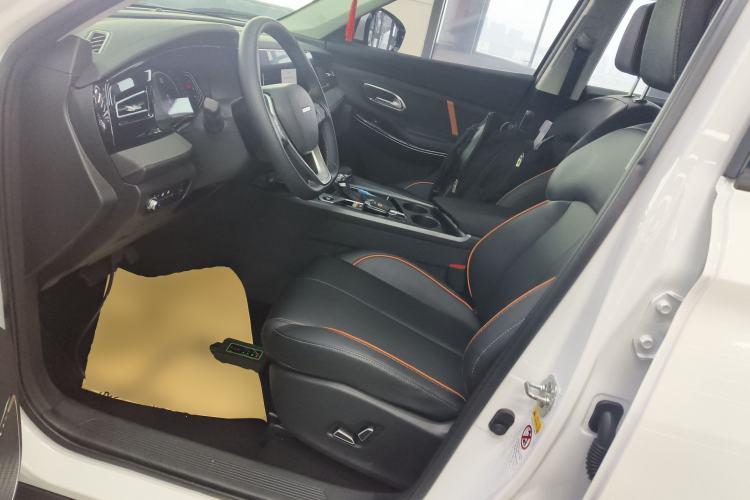 Used CHANGAN OSHAN X7 PLUS 2022 1.5T Blue Whale Edition Automatic Prestige Version Left Front Seat