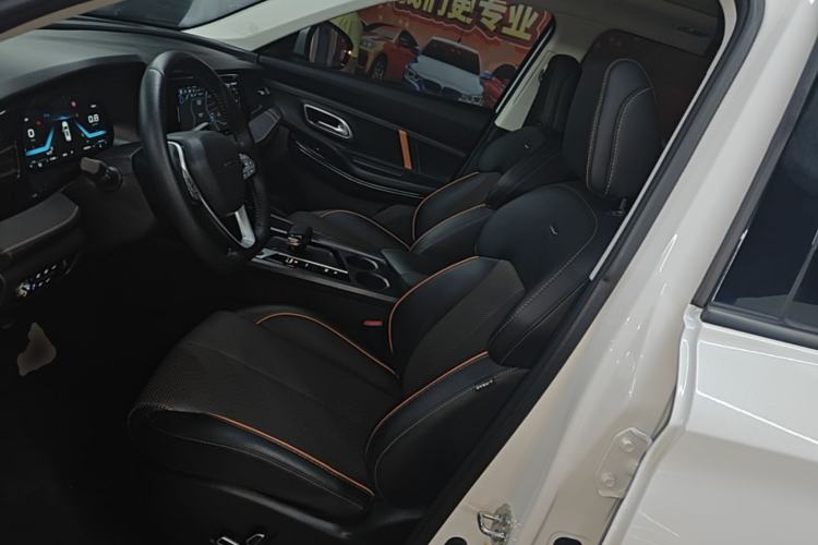 Used CHANGAN OSHAN X7 PLUS 2022 1.5T Blue Whale Edition Automatic Geeker Navigation Model Left Front Seat