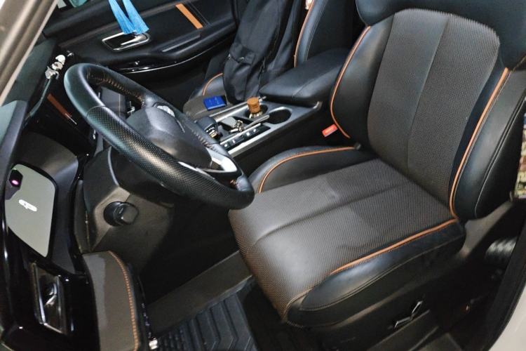 Used CHANGAN OSHAN X7 PLUS 2022 1.5T Blue Whale Edition Automatic Geeker Navigation Model Left Front Seat