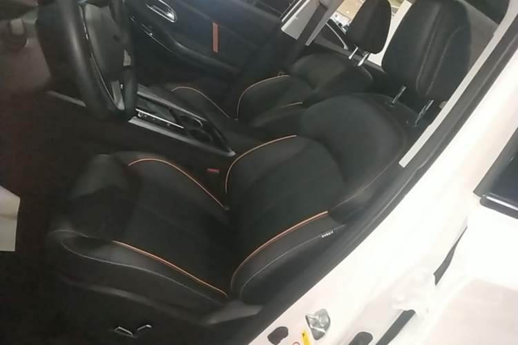 Used CHANGAN OSHAN X7 PLUS 2022 1.5T Blue Whale Edition Automatic Prestige Version Left Front Seat
