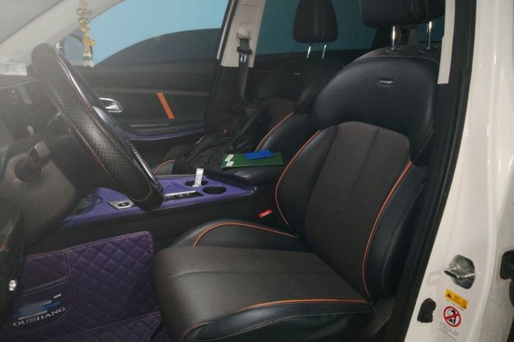 Used CHANGAN OSHAN X7 PLUS 2022 1.5T Blue Whale Edition Automatic Geeker Navigation Model Left Front Seat
