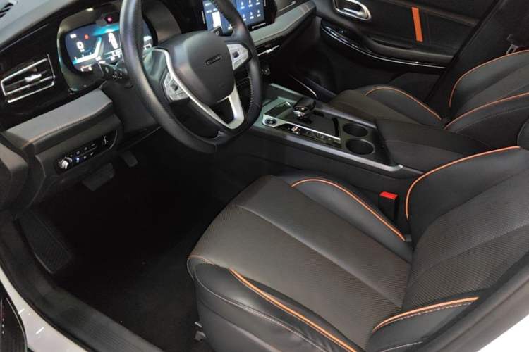Used CHANGAN OSHAN X7 PLUS 2022 1.5T Blue Whale Edition Automatic Geeker Navigation Model Left Front Seat