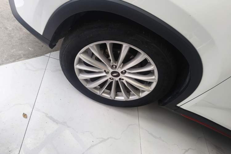 Used CHANGAN OSHAN X7 PLUS 2022 1.5T Blue Whale Edition Automatic ZhiZun Model Left Front Wheel Hub