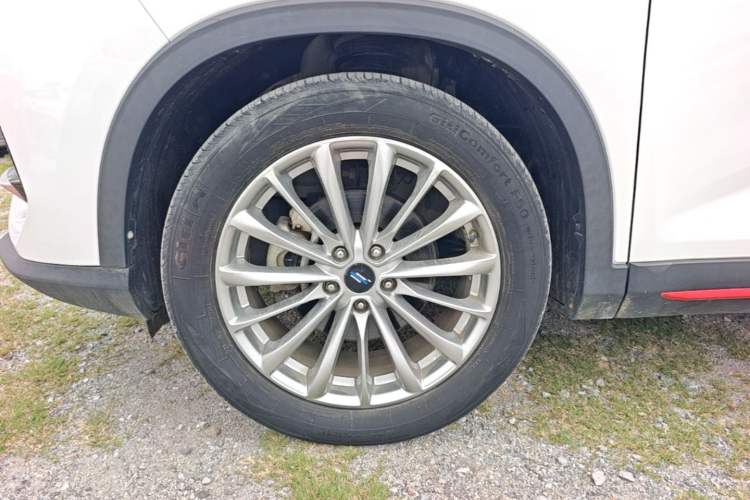 Used CHANGAN OSHAN X7 PLUS 2022 1.5T Blue Whale Edition Automatic Geeker Flagship Model Left Front Wheel Hub