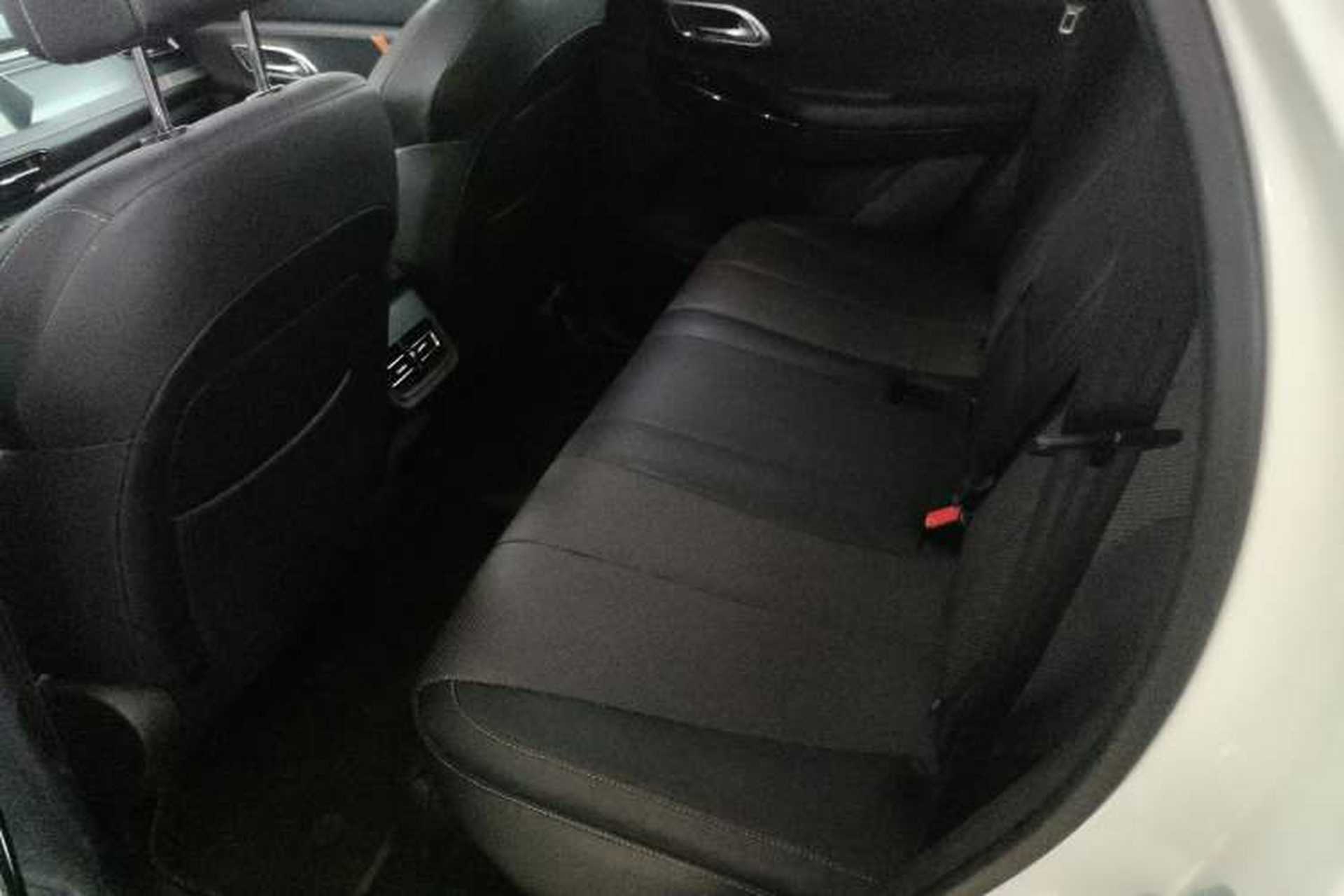 Used CHANGAN OSHAN X7 PLUS 2022 1.5T Blue Whale Edition Automatic Geeker Navigation Model Left Rear Seat