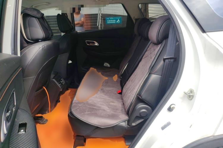 Used CHANGAN OSHAN X7 PLUS 2022 1.5T Blue Whale Edition Automatic Smart Luxury 7-Seater Left Rear Seat
