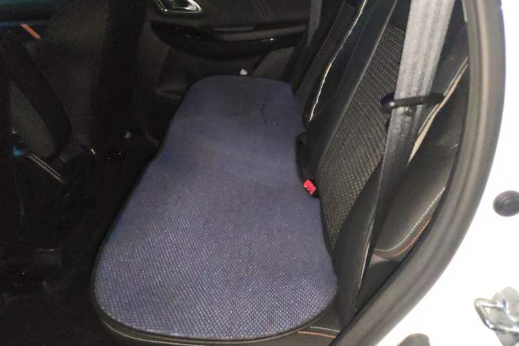 Used CHANGAN OSHAN X7 PLUS 2022 1.5T Blue Whale Edition Automatic Luxury Version Left Rear Seat