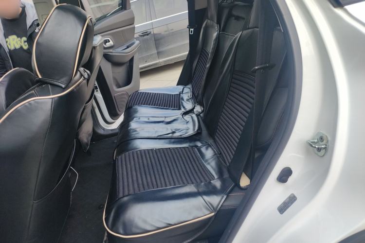 Used CHANGAN OSHAN X7 PLUS 2022 1.5T Blue Whale Edition Automatic Prestige Version Left Rear Seat
