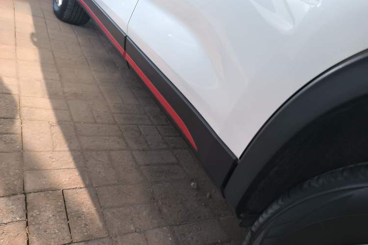 Used CHANGAN OSHAN X7 PLUS 2022 1.5T Blue Whale Edition Automatic Luxury Trim Left Side Sill