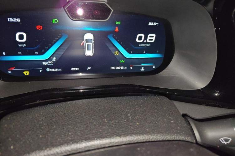 Used CHANGAN OSHAN X7 PLUS 2022 1.5T Blue Whale Edition Automatic Geeker Navigation Model Odometer Close Up