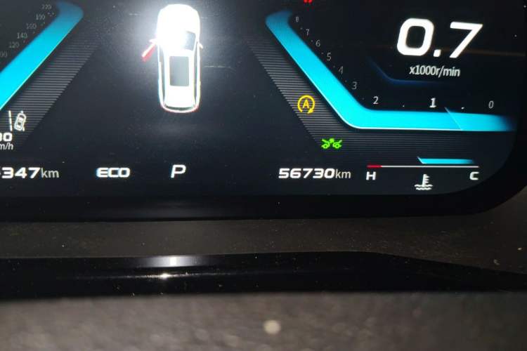 Used CHANGAN OSHAN X7 PLUS 2022 1.5T Blue Whale Edition Automatic Geeker Navigation Model Odometer Close Up