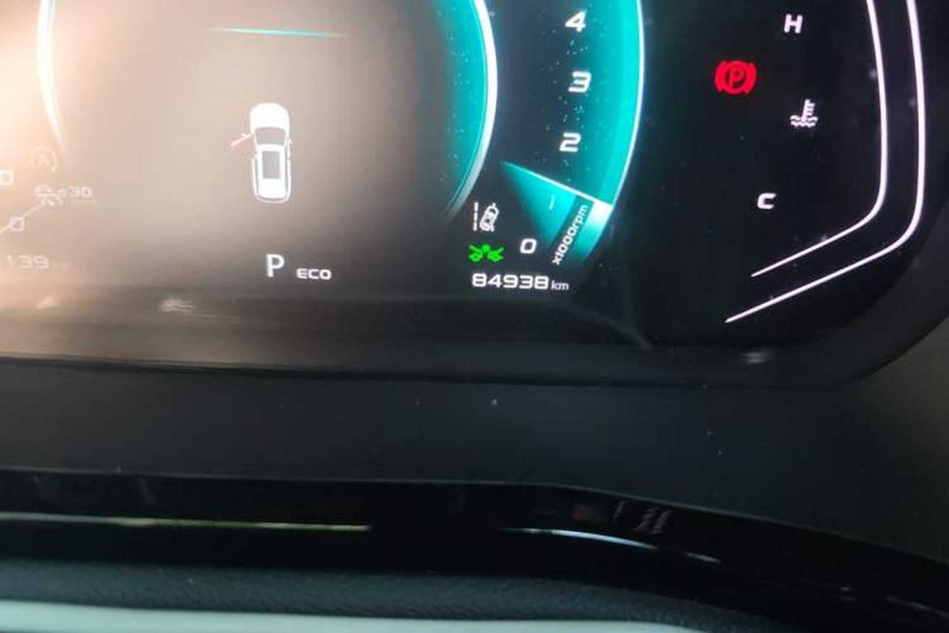 Used CHANGAN OSHAN X7 PLUS 2022 1.5T Blue Whale Edition Automatic Smart Luxury 7-Seater Odometer Close Up