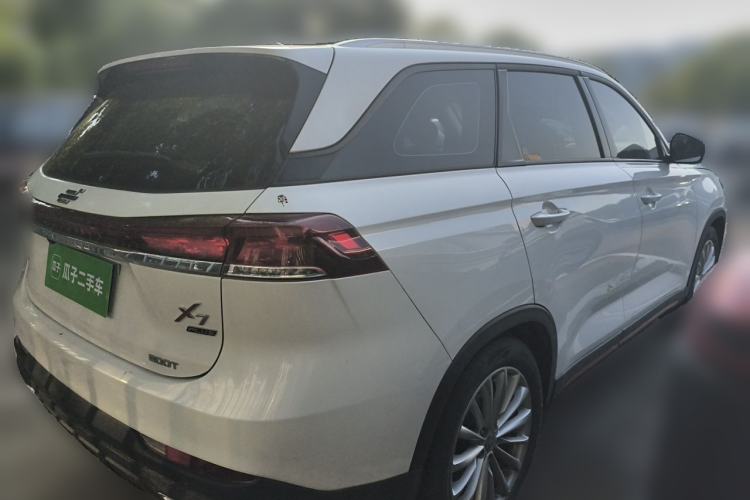 Used CHANGAN OSHAN X7 PLUS 2022 1.5T Blue Whale Edition Automatic Prestige Version Rear Right 45 Deg