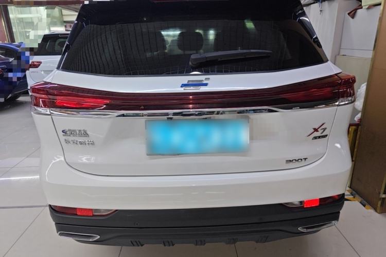 Used CHANGAN OSHAN X7 PLUS 2022 1.5T Blue Whale Edition Automatic Geeker Navigation Model Rear