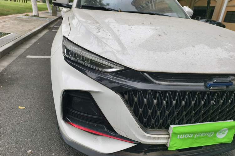 Used CHANGAN OSHAN X7 PLUS 2022 1.5T Blue Whale Edition Automatic Prestige Version Right Front Headlight
