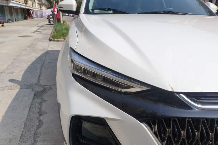 Used CHANGAN OSHAN X7 PLUS 2022 1.5T Blue Whale Edition Automatic Luxury Version Right Front Headlight